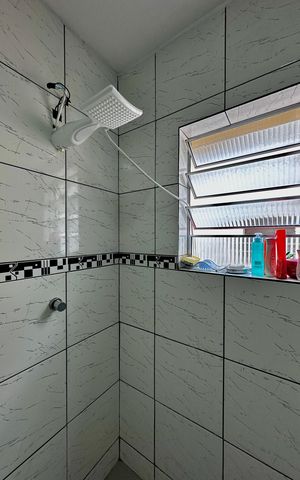 Casa para alugar com 81m², 2 quartos e 1 vaga Casa para alugar com 81m², 2 quartos e 1 vagaBanheiro Social
