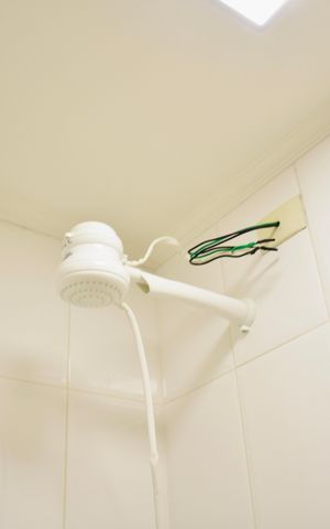 Apartamento para alugar com 105m², 3 quartos e 3 vagas Apartamento para alugar com 105m², 3 quartos e 3 vagasBanheiro de serviço
