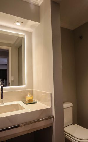 Apartamento para alugar com 193m², 4 quartos e 4 vagas Apartamento para alugar com 193m², 4 quartos e 4 vagasLavabo da Sala