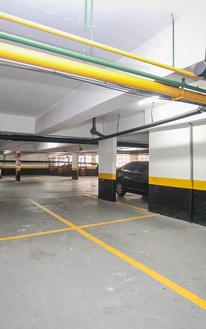 Apartamento para alugar com 193m², 4 quartos e 4 vagas Apartamento para alugar com 193m², 4 quartos e 4 vagasGaragem