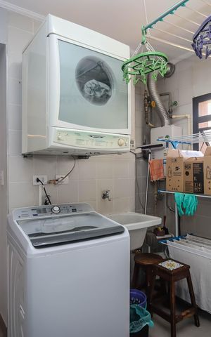 Apartamento para alugar com 193m², 4 quartos e 4 vagas Apartamento para alugar com 193m², 4 quartos e 4 vagasLavanderia