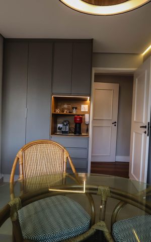 Apartamento para alugar com 193m², 4 quartos e 4 vagas Apartamento para alugar com 193m², 4 quartos e 4 vagasCopa