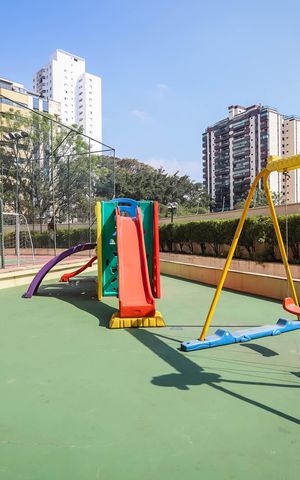 Apartamento para alugar com 193m², 4 quartos e 4 vagas Apartamento para alugar com 193m², 4 quartos e 4 vagasÁrea comum - Playground