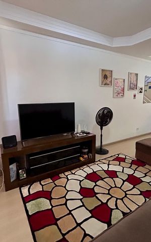 Casa à venda com 107m², 3 quartos e 2 vagas Casa à venda com 107m², 3 quartos e 2 vagasSala