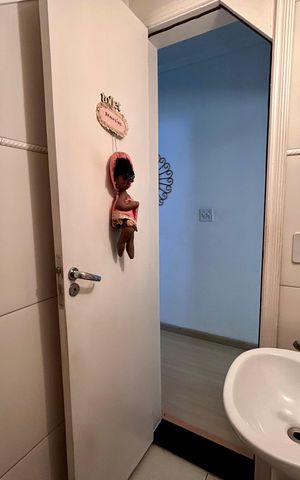 Casa à venda com 107m², 3 quartos e 2 vagas Casa à venda com 107m², 3 quartos e 2 vagasLavabo