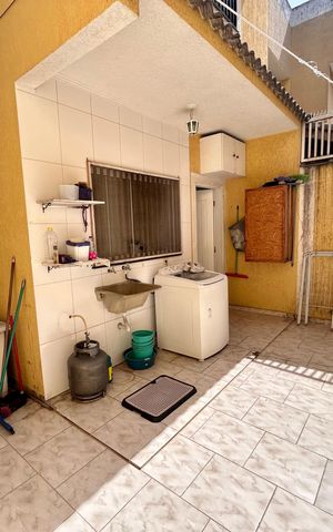 Casa à venda com 107m², 3 quartos e 2 vagas Casa à venda com 107m², 3 quartos e 2 vagasÁrea de Serviço