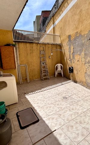 Casa à venda com 107m², 3 quartos e 2 vagas Casa à venda com 107m², 3 quartos e 2 vagasÁrea de Serviço