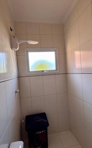 Casa à venda com 107m², 3 quartos e 2 vagas Casa à venda com 107m², 3 quartos e 2 vagasBanheiro Social