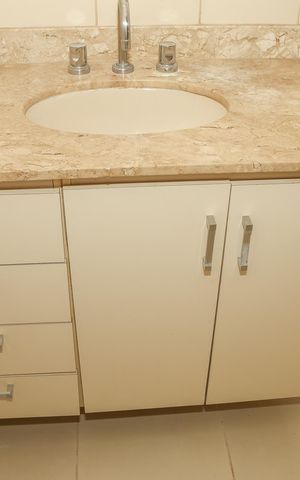 Apartamento à venda com 70m², 2 quartos e 1 vaga Apartamento à venda com 70m², 2 quartos e 1 vagaBanheiro
