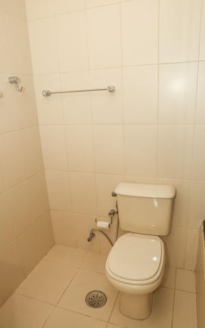 Apartamento à venda com 70m², 2 quartos e 1 vaga Apartamento à venda com 70m², 2 quartos e 1 vagaBanheiro