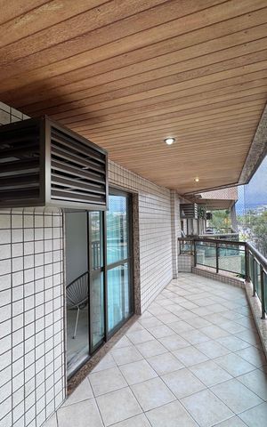 Apartamento à venda com 122m², 3 quartos e 2 vagas Apartamento à venda com 122m², 3 quartos e 2 vagasVaranda