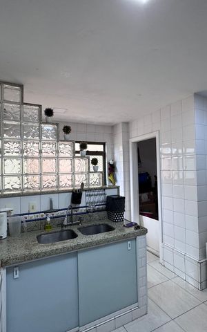 Apartamento à venda com 122m², 3 quartos e 2 vagas Apartamento à venda com 122m², 3 quartos e 2 vagasCozinha