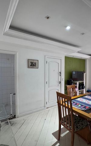 Apartamento à venda com 122m², 3 quartos e 2 vagas Apartamento à venda com 122m², 3 quartos e 2 vagasSala
