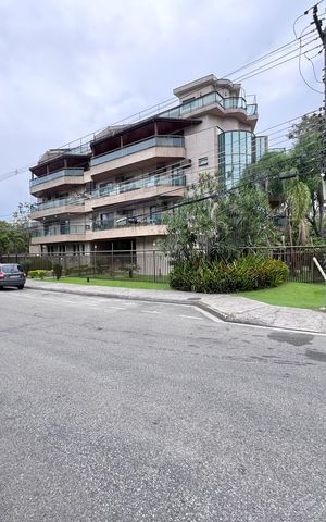 Apartamento à venda com 122m², 3 quartos e 2 vagas Apartamento à venda com 122m², 3 quartos e 2 vagasFachada