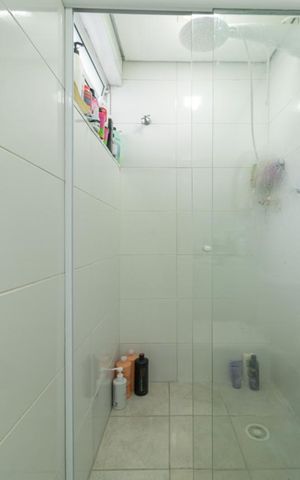 Casa à venda com 140m², 3 quartos e 2 vagasBanheiro da Suíte 1