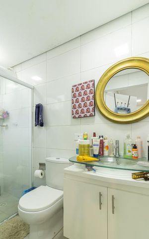 Casa à venda com 140m², 3 quartos e 2 vagasBanheiro da Suíte 1