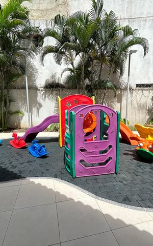 Apartamento à venda com 165m², 3 quartos e 2 vagasÁrea comum - Playground