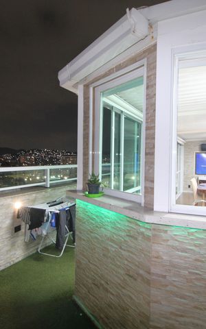 Apartamento à venda com 165m², 3 quartos e 2 vagasÁrea externa