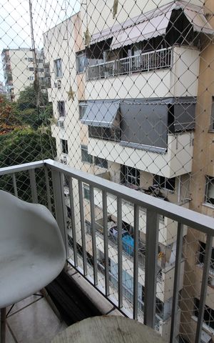 Apartamento à venda com 99m², 3 quartos e 1 vagaVaranda