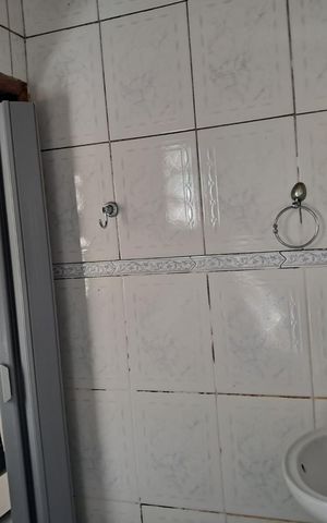 Casa para alugar com 80m², 1 quarto e 1 vaga Casa para alugar com 80m², 1 quarto e 1 vagaBanheiro