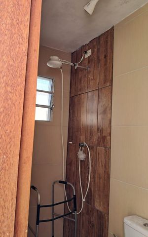 Casa para alugar com 80m², 1 quarto e 1 vaga Casa para alugar com 80m², 1 quarto e 1 vagaBanheiro