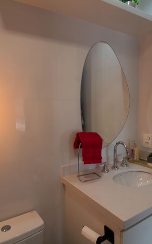 Apartamento à venda com 81m², 2 quartos e 2 vagas Apartamento à venda com 81m², 2 quartos e 2 vagasBanheiro