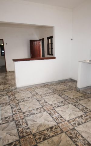 Casa para alugar com 100m², 2 quartos e 2 vagas Casa para alugar com 100m², 2 quartos e 2 vagasCozinha