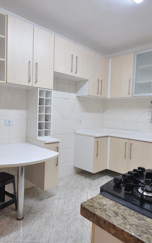 Casa de condomínio para alugar com 123m², 3 quartos e 2 vagasCozinha