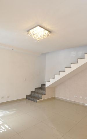 Casa de condomínio para alugar com 123m², 3 quartos e 2 vagasSala