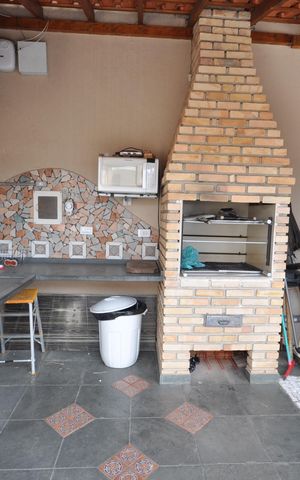 Casa de condomínio para alugar com 123m², 3 quartos e 2 vagasÁrea comum - Churrasqueira