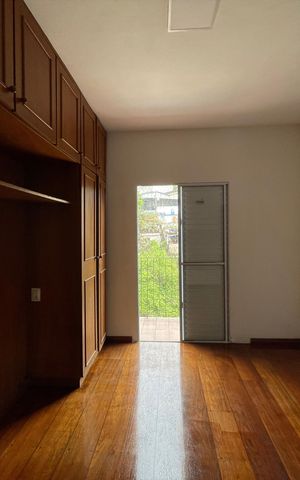 Casa para alugar com 406m², 4 quartos e 6 vagasSuíte 1