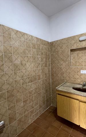Casa para alugar com 406m², 4 quartos e 6 vagasBanheiro da Suíte 1