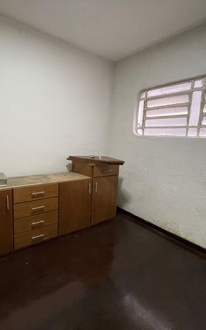 Casa para alugar com 406m², 4 quartos e 6 vagasEscritório