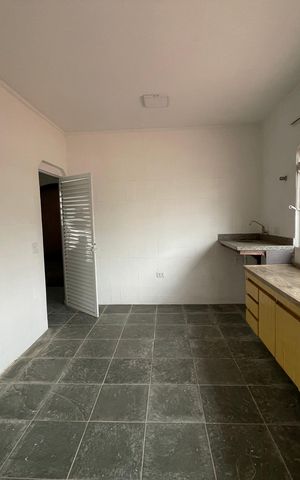 Casa para alugar com 406m², 4 quartos e 6 vagasCozinha