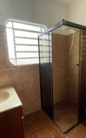 Casa para alugar com 406m², 4 quartos e 6 vagasBanheiro Social