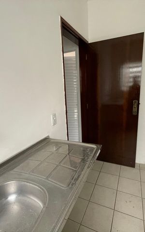 Casa para alugar com 406m², 4 quartos e 6 vagasQuarto de Serviço