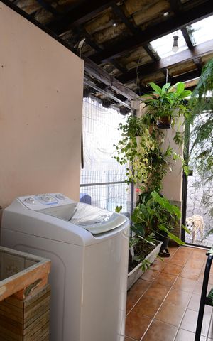 Casa à venda com 250m², 4 quartos e 2 vagasÁrea de Serviço