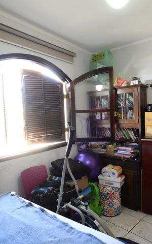 Casa à venda com 250m², 4 quartos e 2 vagasCasa 2 - Quarto 1