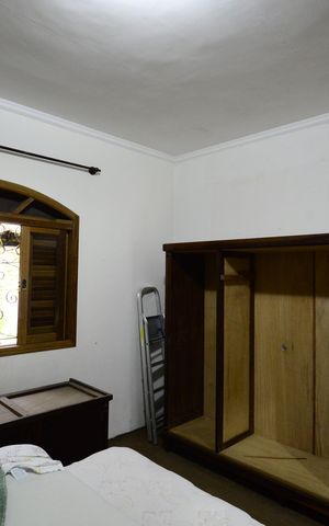 Casa à venda com 250m², 4 quartos e 2 vagasSuíte