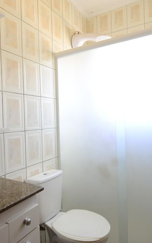 Casa à venda com 250m², 4 quartos e 2 vagasCasa 2 - Banheiro