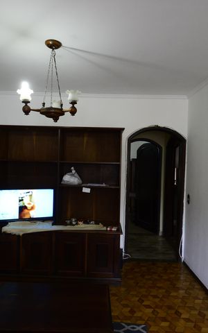 Casa à venda com 250m², 4 quartos e 2 vagasSala