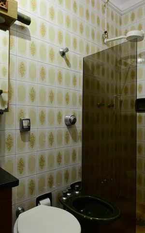 Casa à venda com 250m², 4 quartos e 2 vagasBanheiro da Suíte