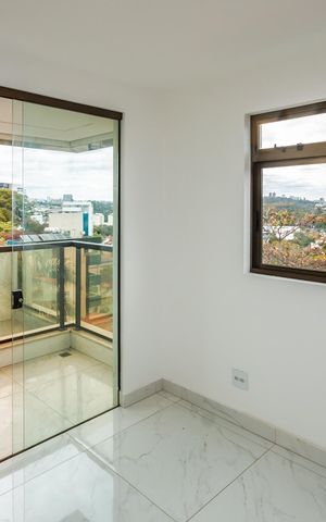 Apartamento à venda com 262m², 4 quartos e 4 vagasSala