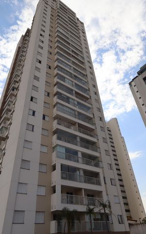 Apartamento à venda com 62m², 2 quartos e 1 vagaFachada