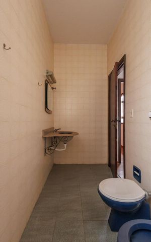 Casa para alugar com 350m², 4 quartos e 4 vagas Casa para alugar com 350m², 4 quartos e 4 vagasBanheiro Suíte 2