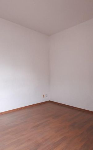 Casa para alugar com 350m², 4 quartos e 4 vagas Casa para alugar com 350m², 4 quartos e 4 vagasSuíte 2