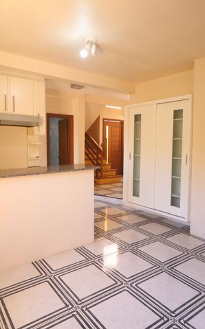 Casa à venda com 223m², 3 quartos e 4 vagasSala/Cozinha