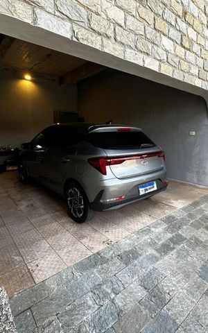 Casa à venda com 300m², 4 quartos e 6 vagas Casa à venda com 300m², 4 quartos e 6 vagasGaragem