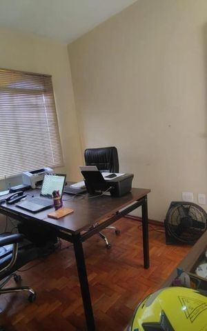 Casa à venda com 300m², 4 quartos e 6 vagas Casa à venda com 300m², 4 quartos e 6 vagasQuarto 3