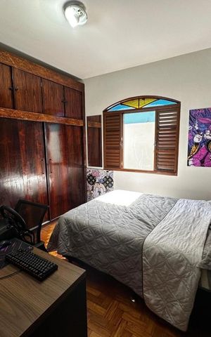 Casa à venda com 300m², 4 quartos e 6 vagas